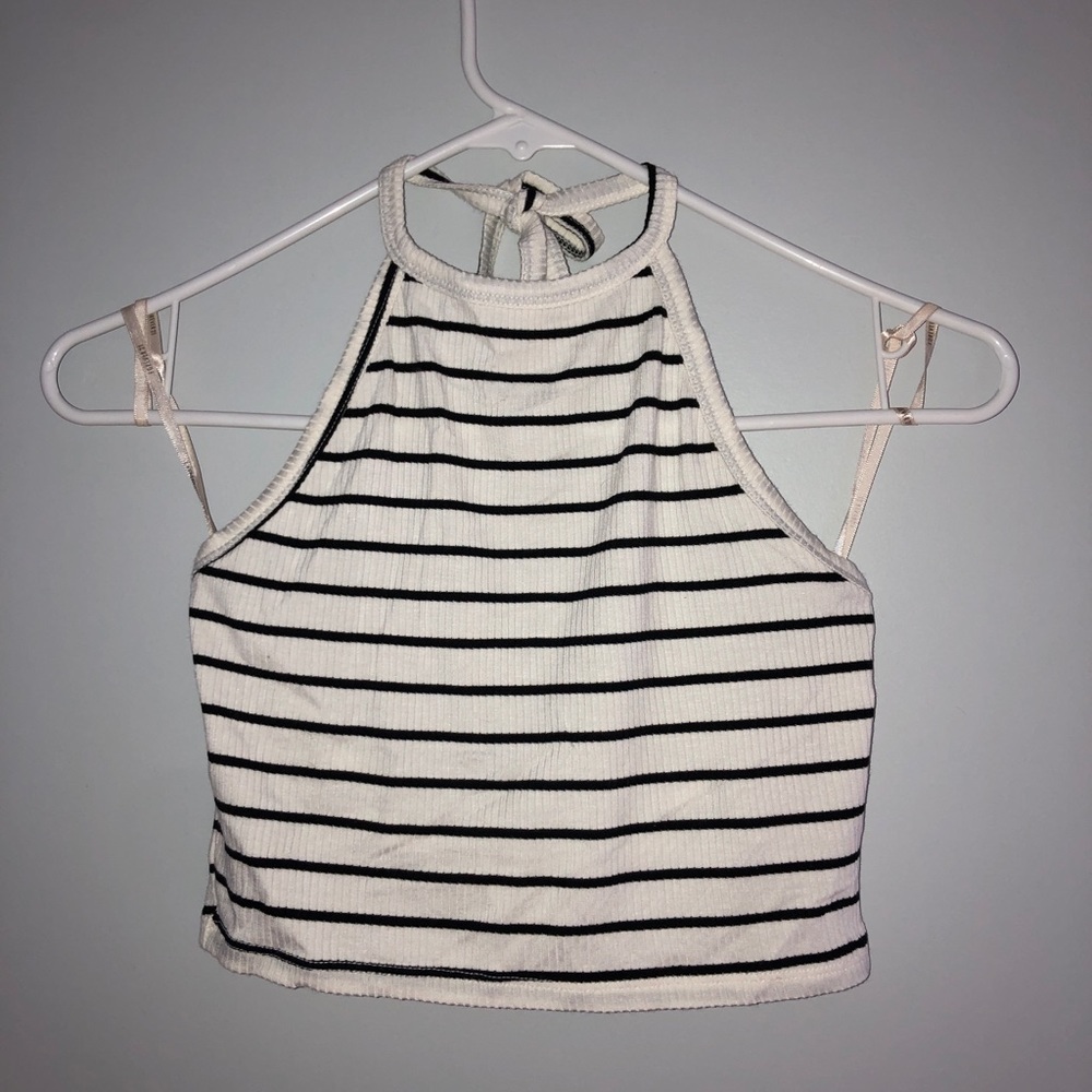 Black and white crop top